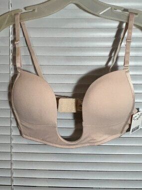 NWT le chateau ARIANNE U front bra. Size 34B